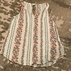 Women’s Old Navy floral sleeveless blouse